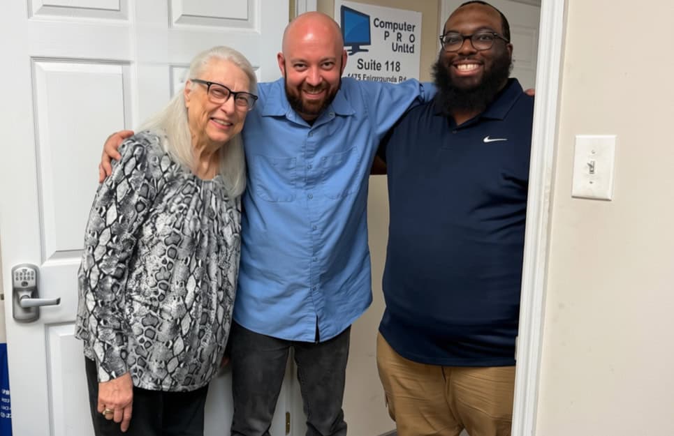 The Computer PRO Unltd team at the front office in St. Charles, Missouri
